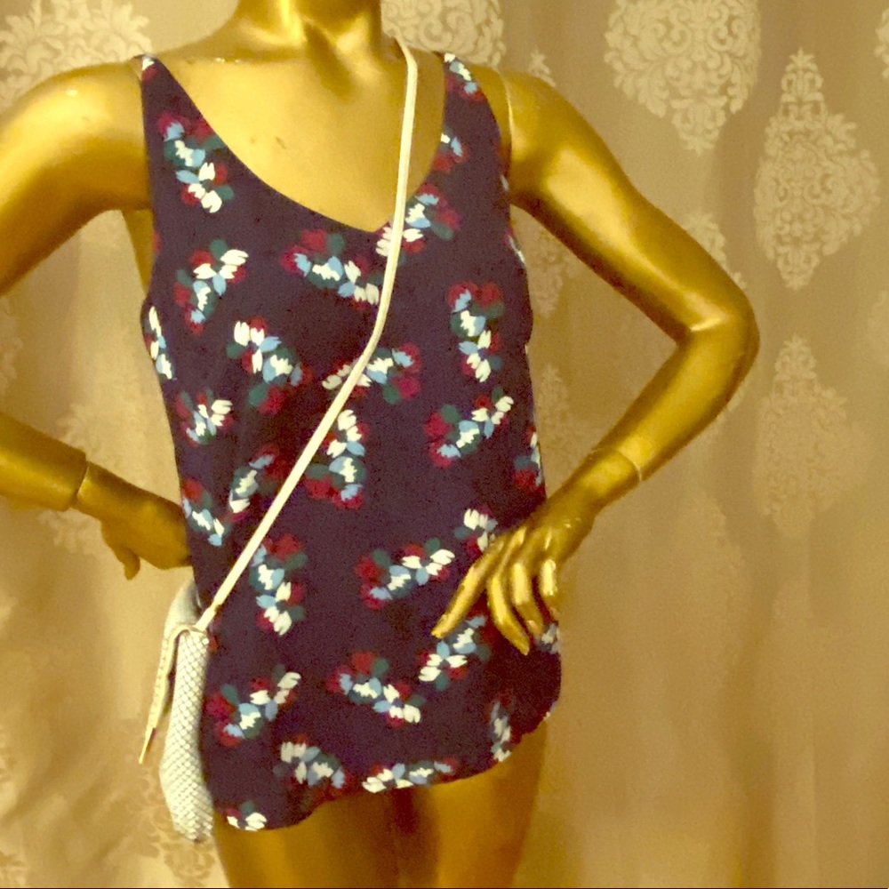 NWT- BR Navy Floral Tank-  XS